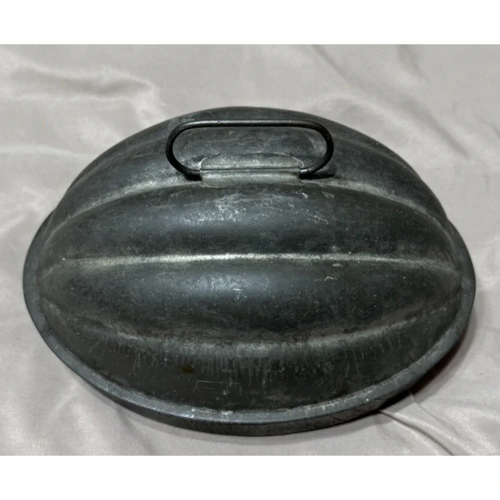 Vingate Antique German August Kreamer Tin Metal Cake Pan Jello mold 1930's